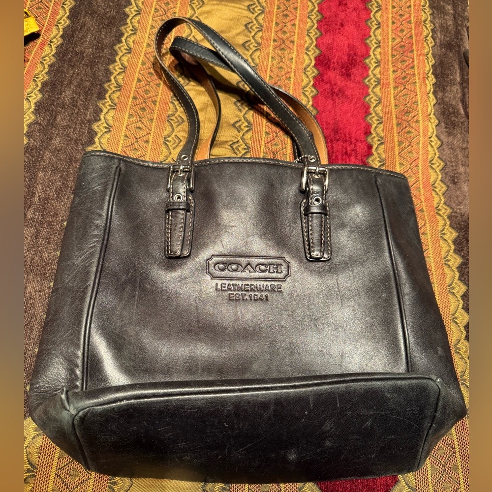 Well worn vintage coach black smooth leather Hampton tote
